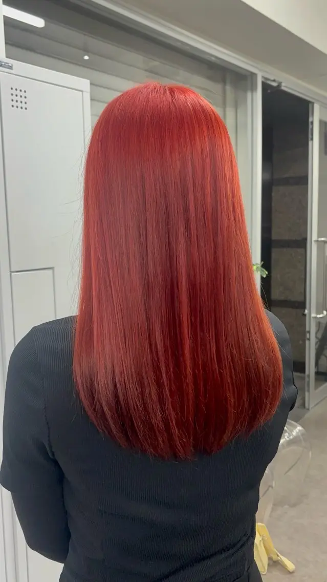 ミディアム 長谷川 日南のヘアスタイル