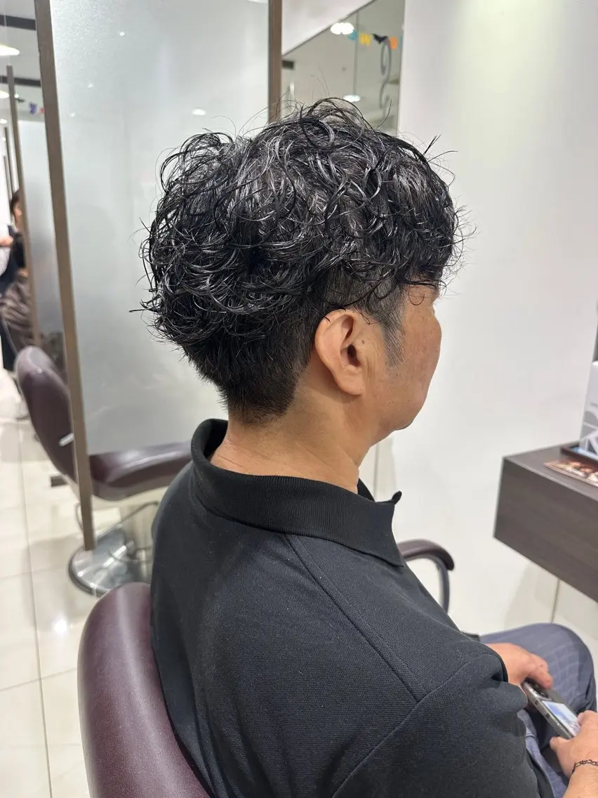 パーマ カット パーマ 明日空きあり‼️ 艶々カラー🩷のヘアスタイル
