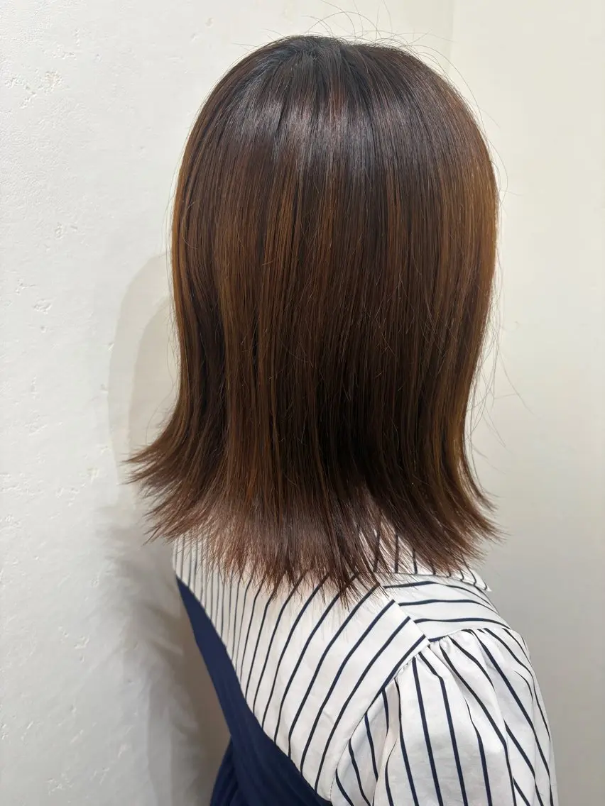 ミディアム 内野 和香のヘアスタイル