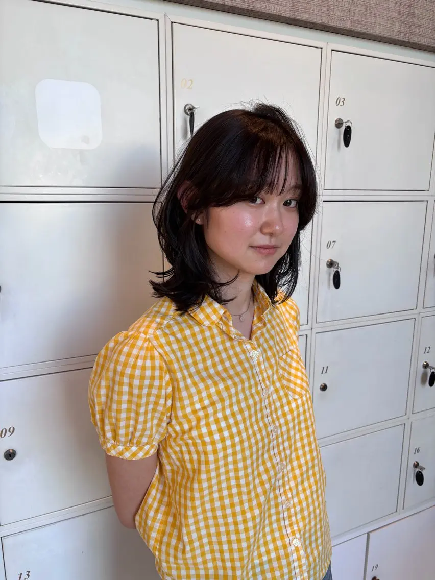 ミディアム レイヤーカット カット 工藤 彩夏のヘアスタイル