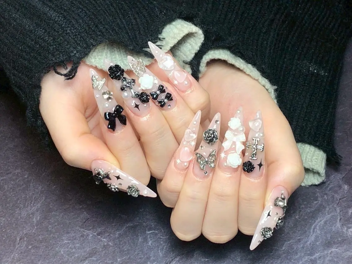 ネイル ハンドネイル 🩷Yun nail Salon 本店🩷のネイルデザイン