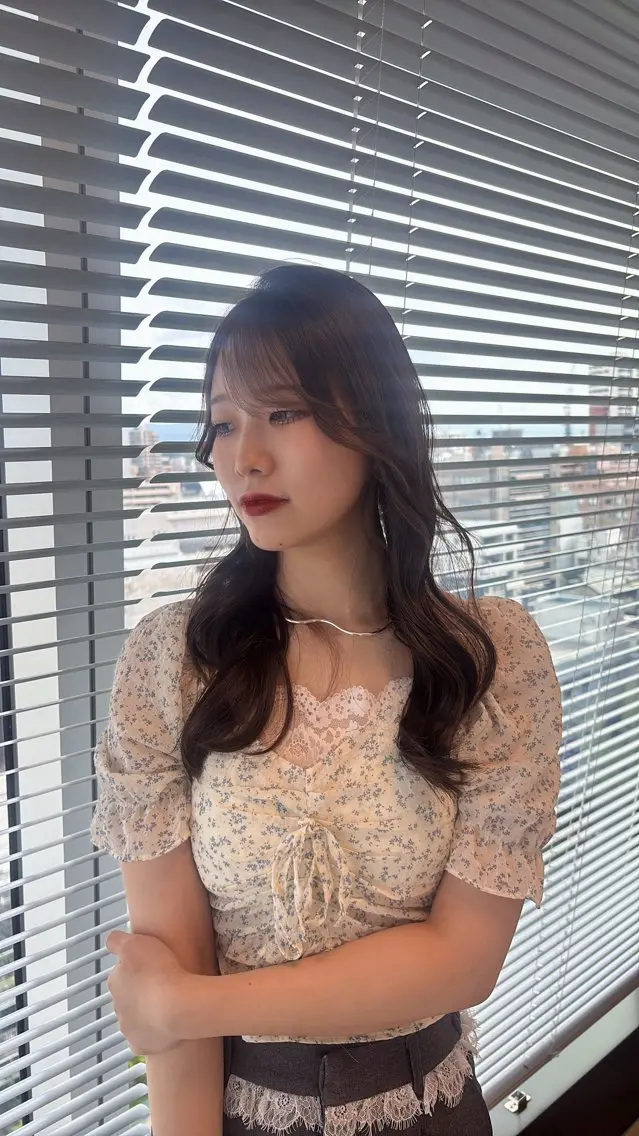ロング ヘアカラー トリートメント 🩰韓国風艶カラー /暗髪透明感カラーのヘアスタイル