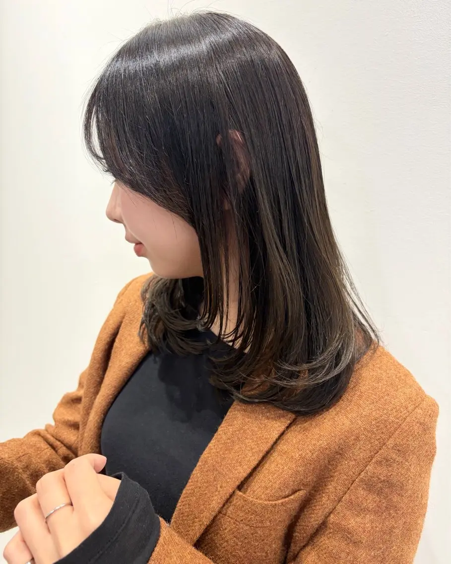 ミディアム カラー ヘアカラー 田中 遥陽のヘアスタイル