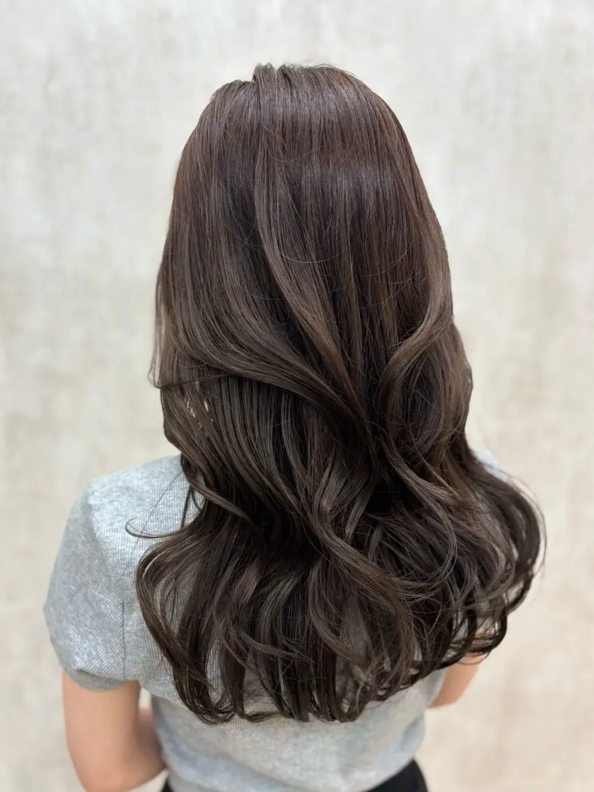 カラー ヘアカラー 梅原 結唯のヘアスタイル