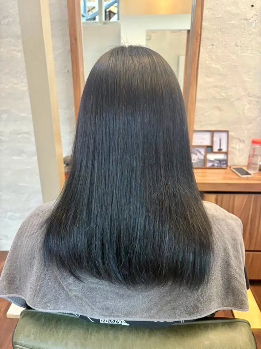 ミディアム ヘアカラー 丹生 典沙のヘアスタイル