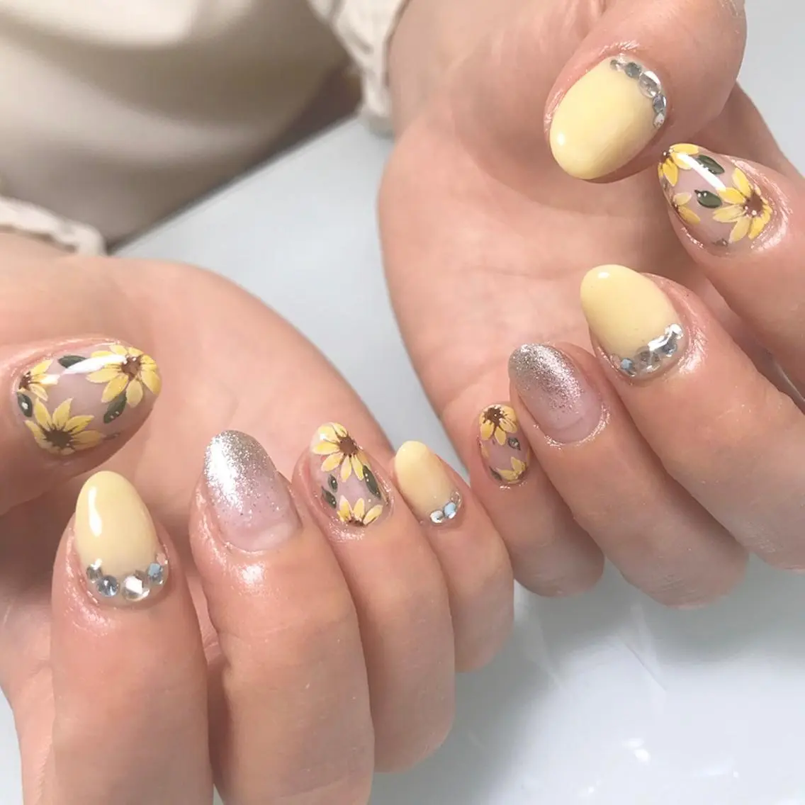ネイル ハンドネイル M. Shihoのネイルデザイン