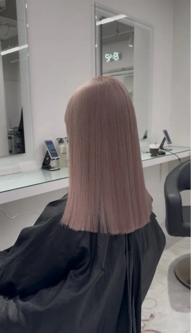 ロング カラー ヘアアレンジ カット ヘアカラー ヘアセット 透け上品ハイトーン 職人ゆうと🤍のヘアスタイル