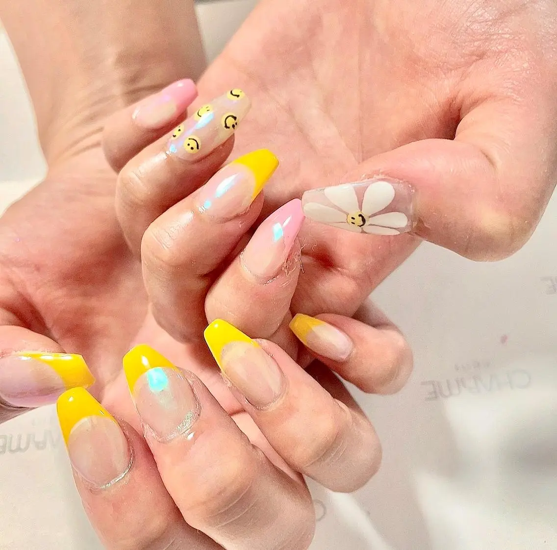 ネイル ハンドネイル 🌙🫧CHARME (RUKA)🦋🫧のネイルデザイン