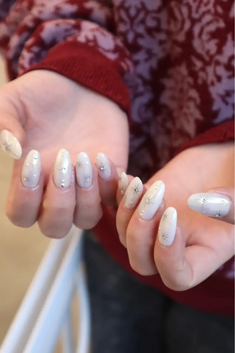 ネイル ホワイト chika ／ nailのネイルデザイン