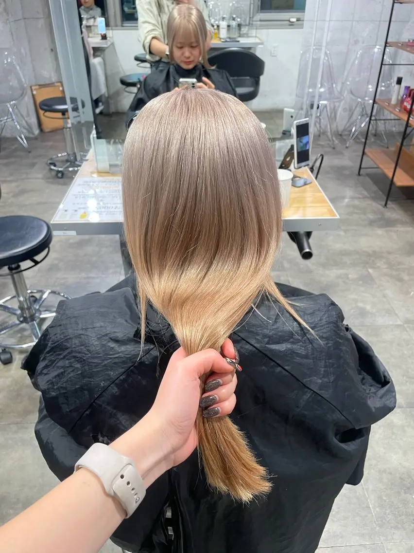 ロング カラー ヘアカラー ハイトーン 横浜💞ミオのヘアスタイル