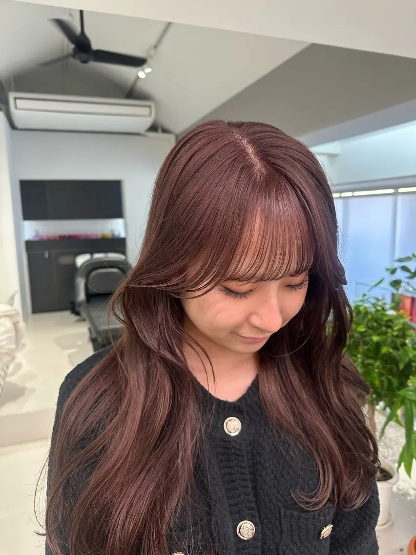 ロング カラー ブリーチ ハイトーンカラー ブリーチなしカラー ボブ ロング ヘアカラー トリートメント REINA☁️透明感 カラー/ぷつっと♡のヘアスタイル
