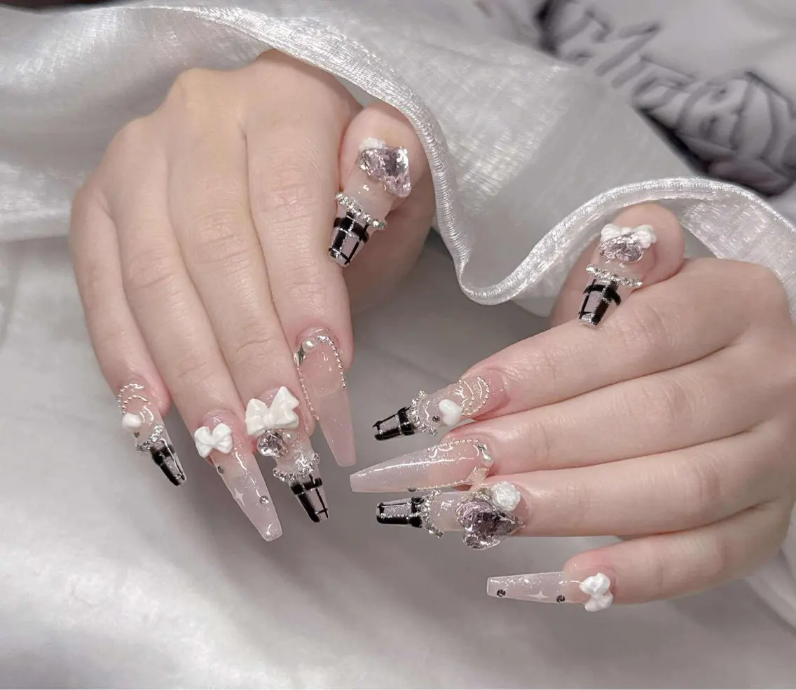 ネイル ハンドネイル Lee Nailsのネイルデザイン
