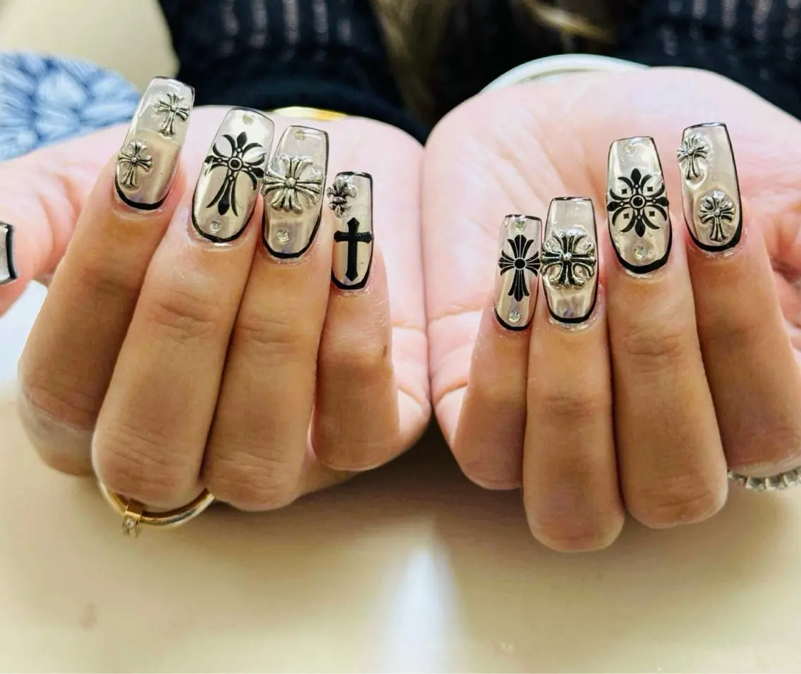 ネイル チークネイル 長さ出し フットネイル マグネットネイル 持ち込み ハンドネイル ANH NAIL ゴテゴテ専門店💎のネイルデザイン
