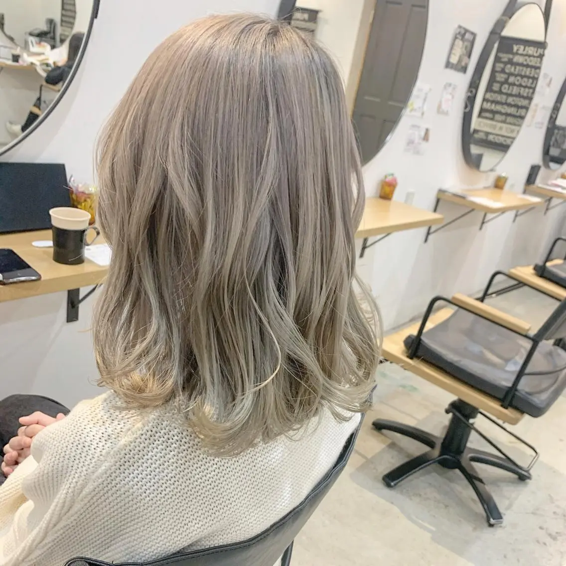 ミディアム カラー ヘアカラー トリートメント ハイトーンカラー♡ yuのヘアスタイル