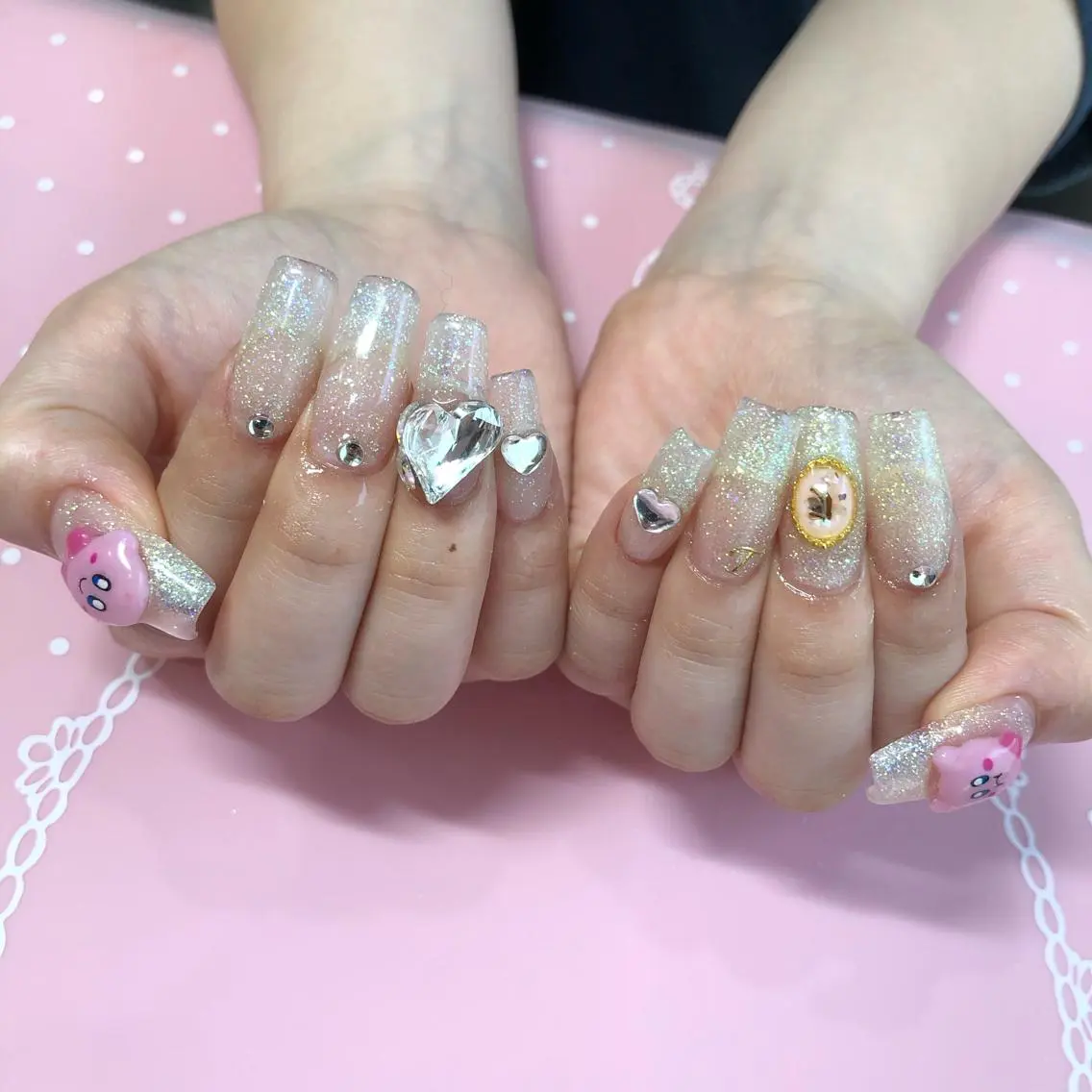 ミディアム ネイル ハンドネイル 《LB》ラブリエ Nail&eyeのマツエク・マツパデザイン