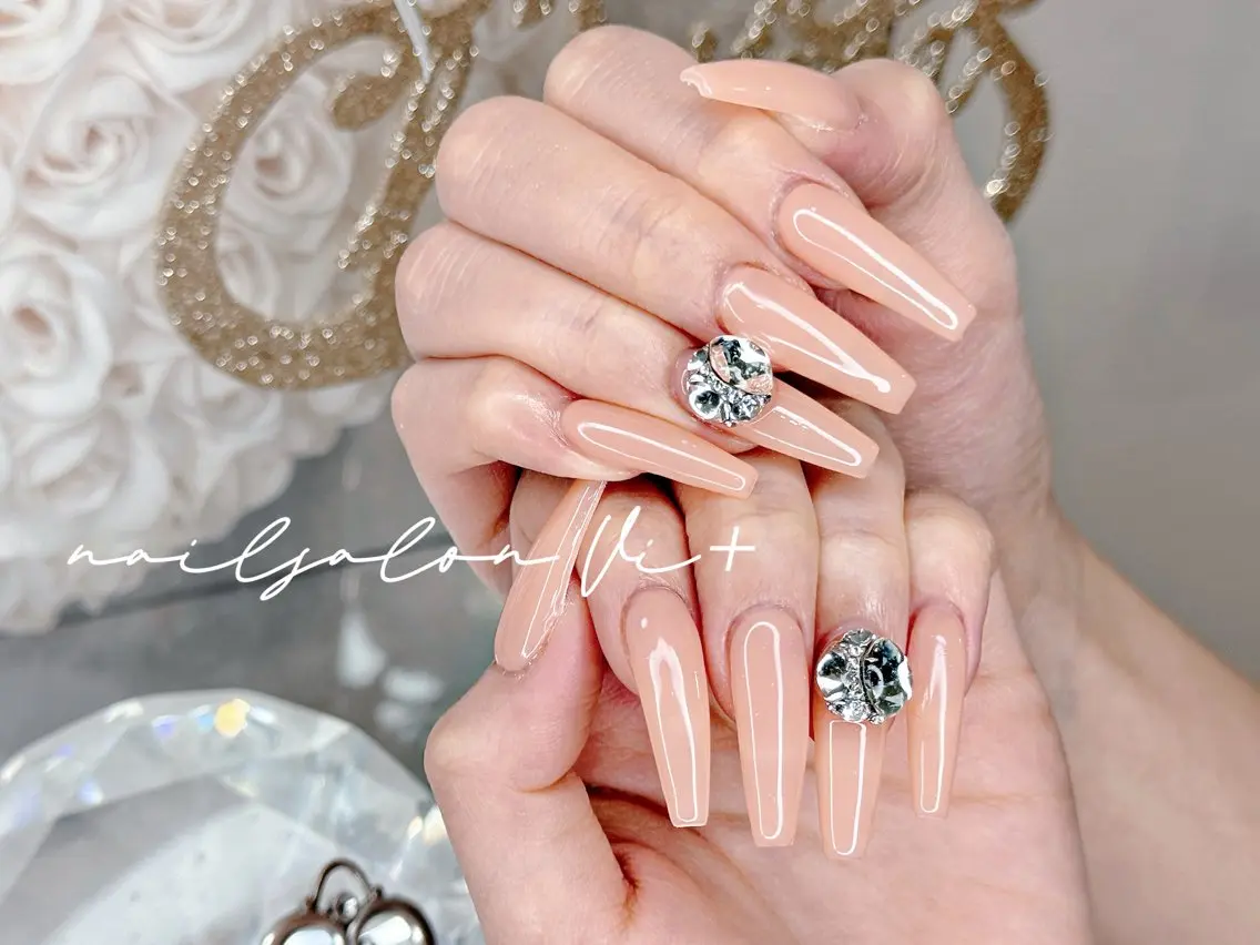ネイル ハンドネイル ✨Nailsalon Vi+✨のネイルデザイン