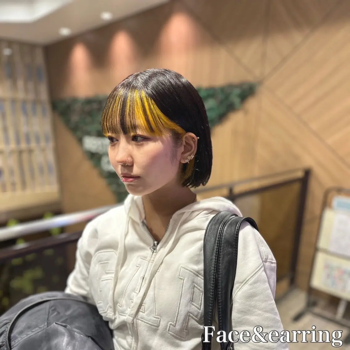 セミロング カラー デザインカラー ヘアカラー 🫧モテる💗ダメー ジレスハイトーン🫧のヘアスタイル