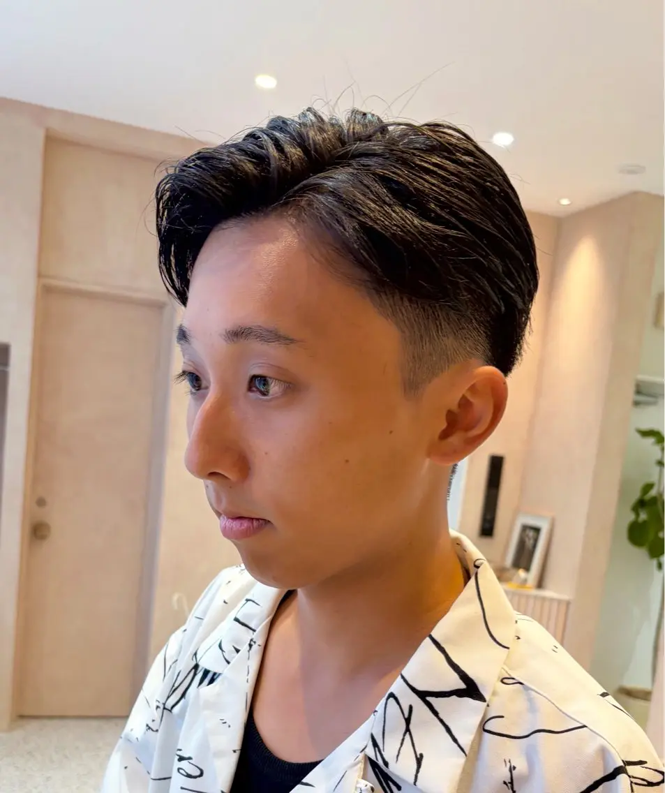 メンズ アップバング 堂薗 悠杜のヘアスタイル