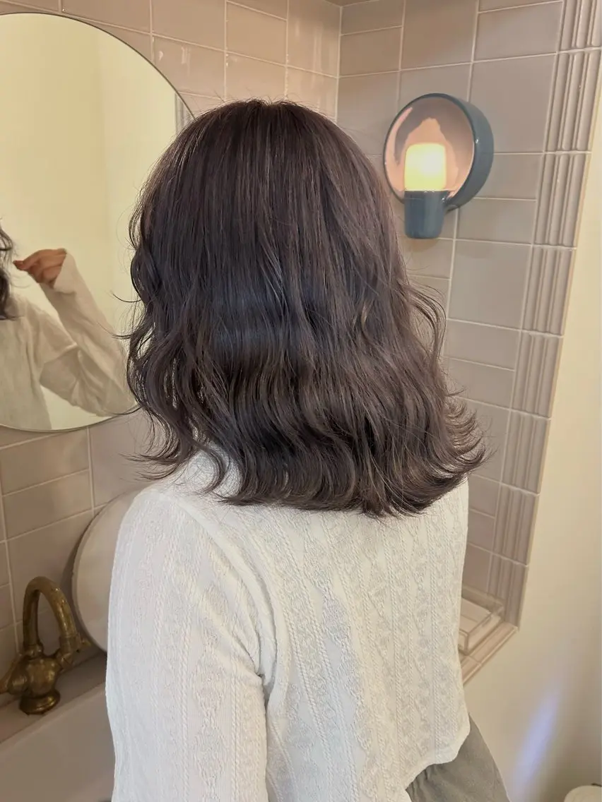 カラー 透明感カラー グレージュ ラベンダーカラー ラベンダーグレージュ ラベンダーグレー 藤原 美羽のヘアスタイル
