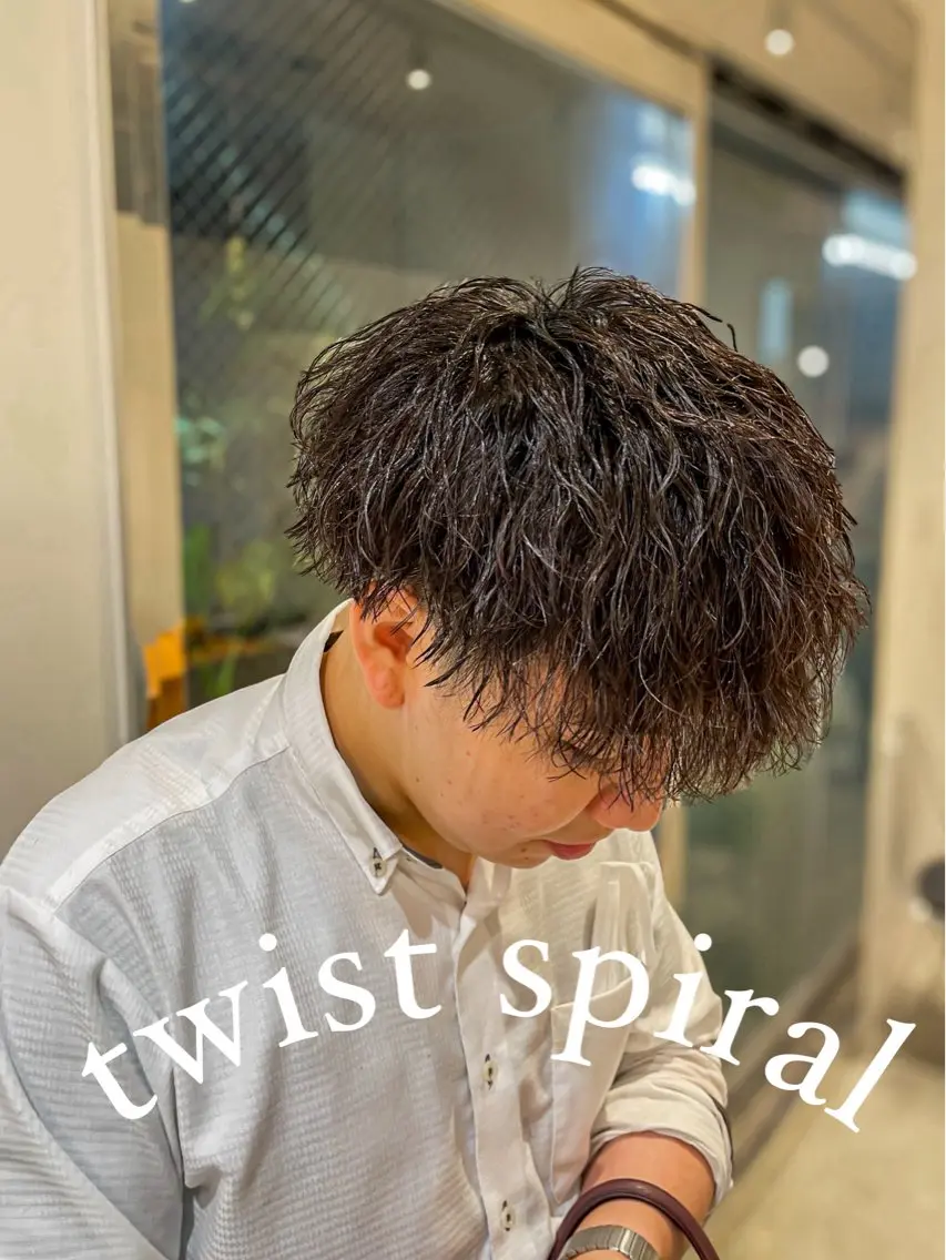ショート パーマ メンズ カット パーマ ツイスパ達人 龍雅💈のヘアスタイル