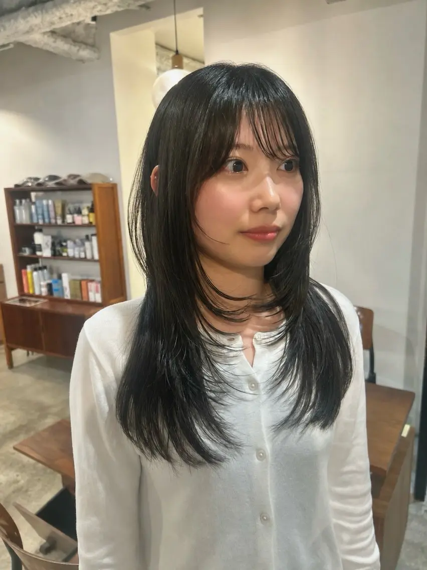 セミロング chico .のヘアスタイル