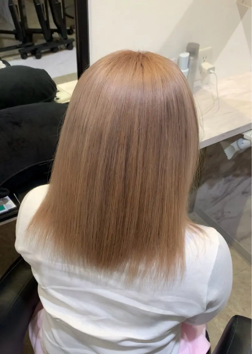 カラー ベージュカラー ブリーチ ダブルカラー ミルクティーベージュ ヘアカラー Mio /SEA BELLEのヘアスタイル