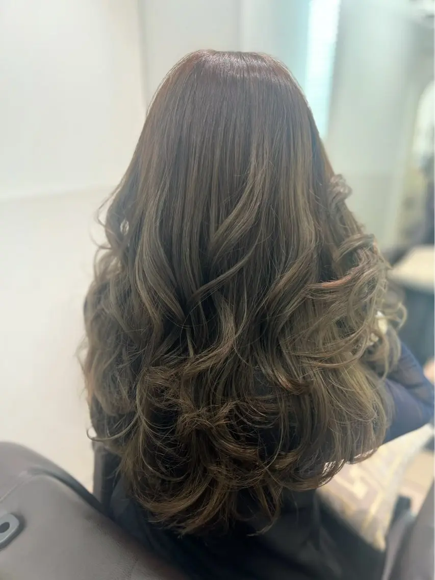 ロング カラー 小野 ふみこのヘアスタイル