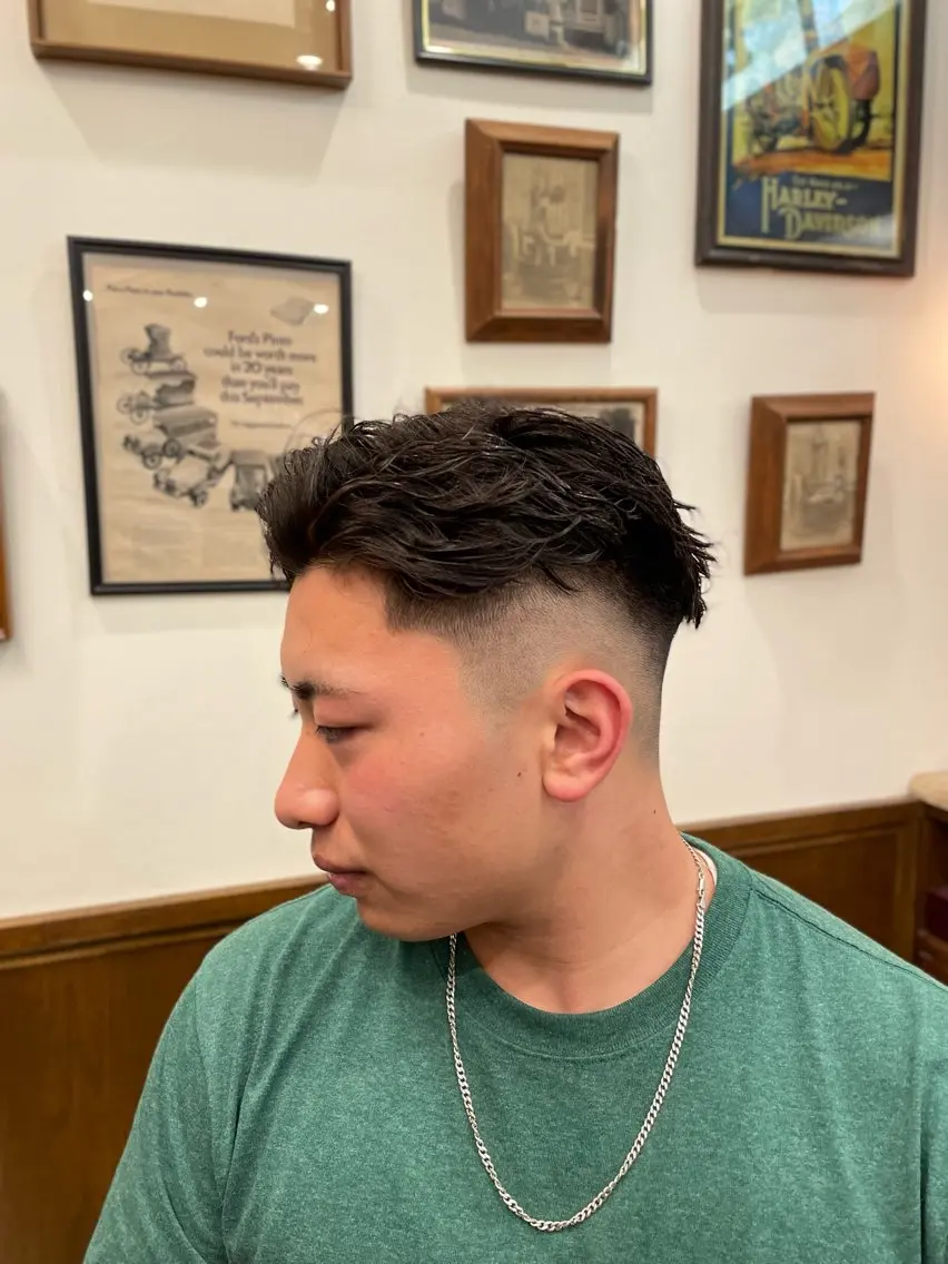 ミディアム カラー パーマ カット指名No1漆原 聡のヘアスタイル