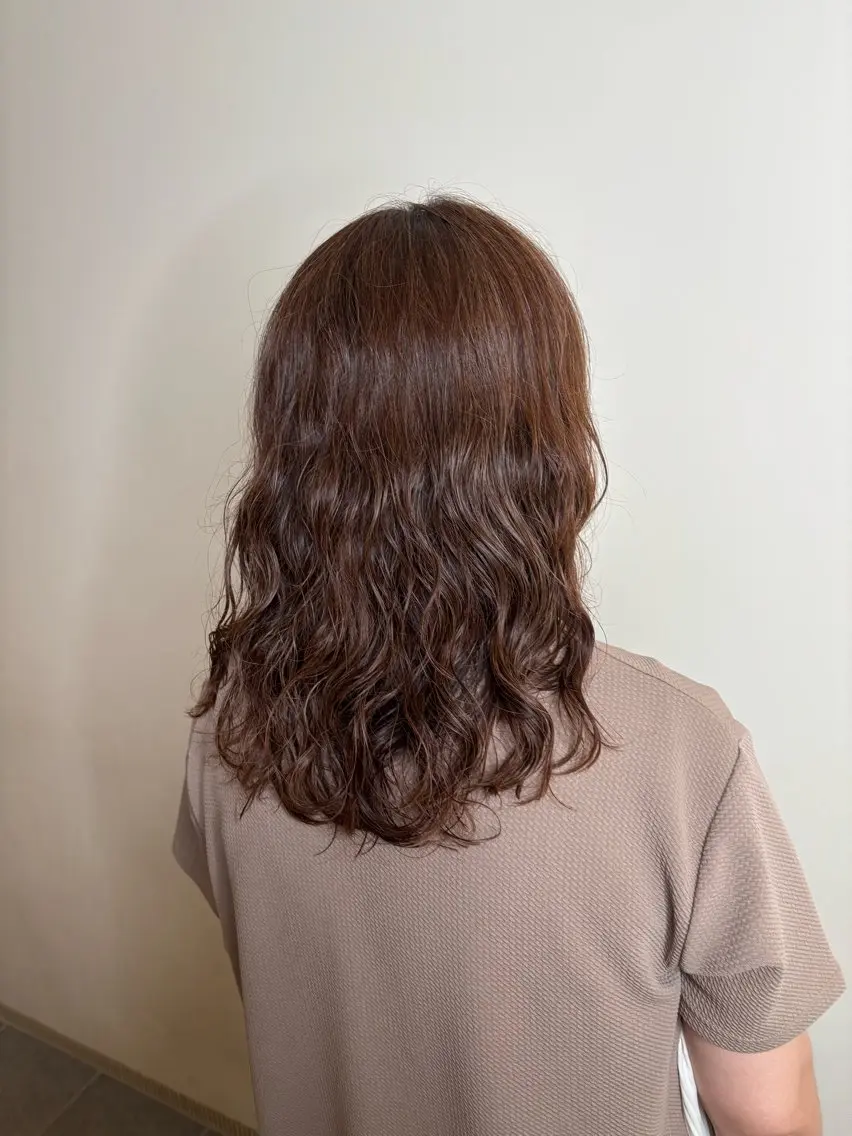 セミロング パーマ 福井 伶菜のヘアスタイル