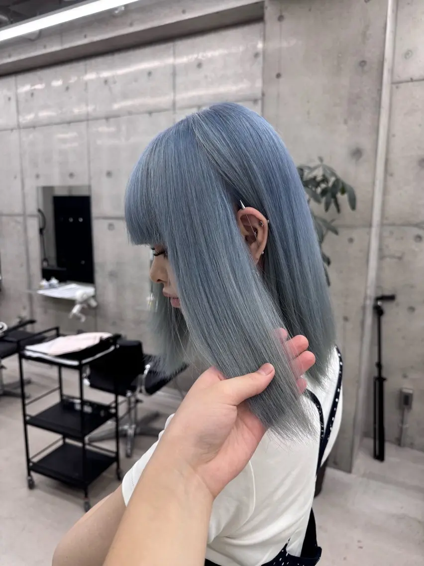 カラー アッシュ アッシュブロンド ベージュカラー ブリーチ ブロンド Asami/名古屋/ ハイトーン/デザインのヘアスタイル
