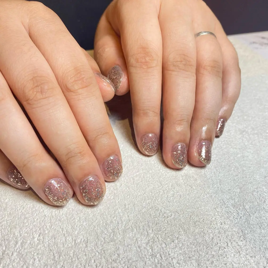 ネイル オーロラネイル グラデーション キラキラネイル ラメ(グリッター) ミラーネイル nailsalon mur.のネイルデザイン