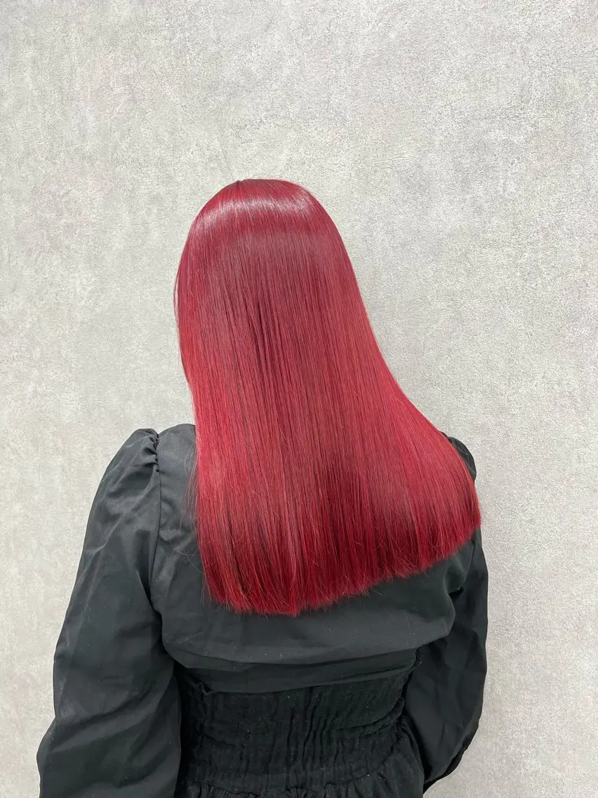 ロング ヘアカラー 山田 ひよりのヘアスタイル