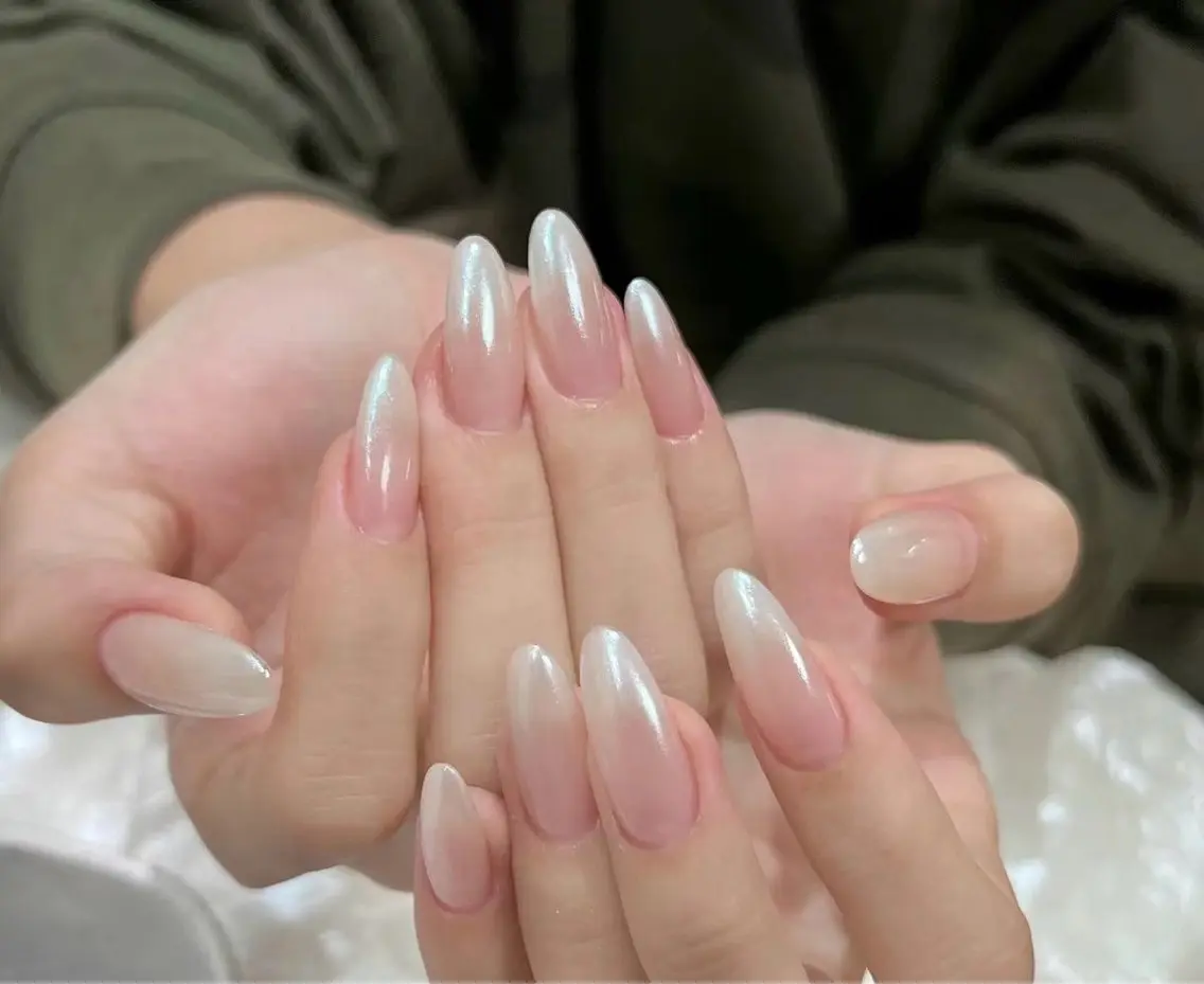 セミロング めぐみのネイルサロン スタッフ練習のネイルデザイン