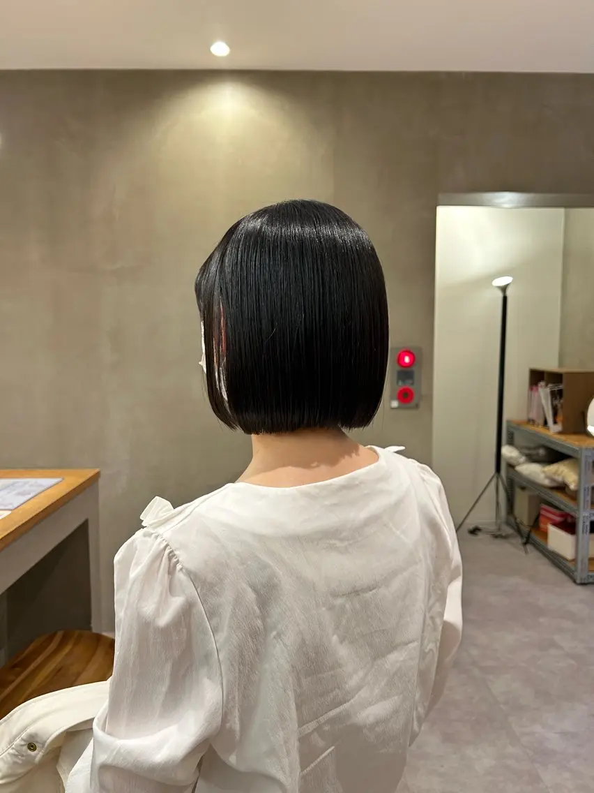 ショート ボブ AILERON 神村のヘアスタイル