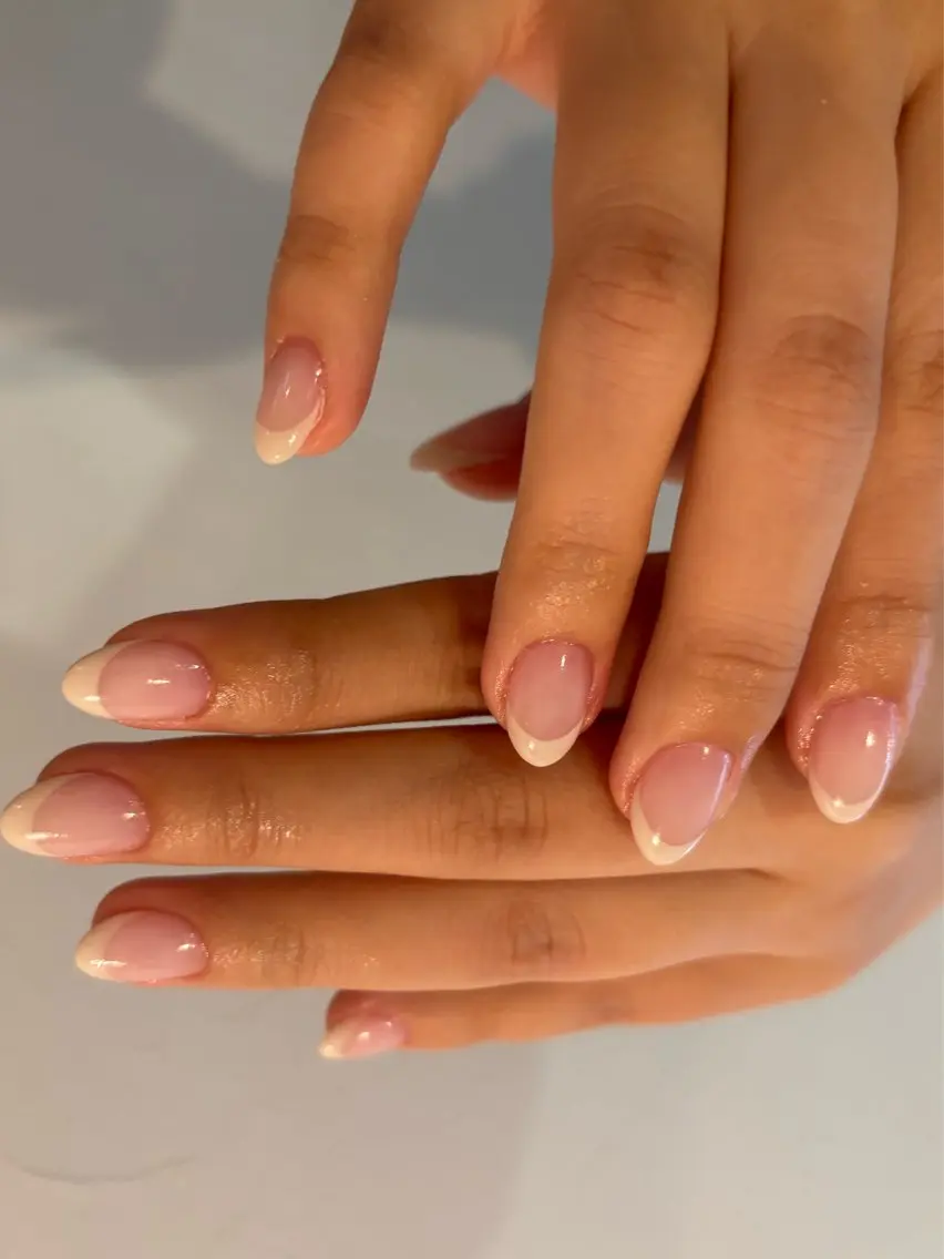 ネイル ハンドネイル Looogネイリスト 織戸のネイルデザイン