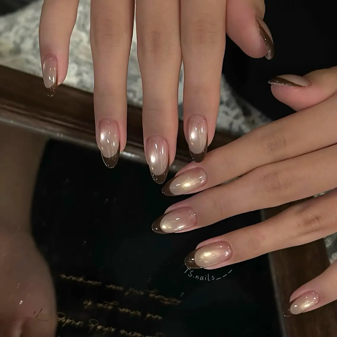 ネイル キラキラネイル マグネットネイル 持ち込み オフィスネイル シンプルネイル TS. nails___のネイルデザイン