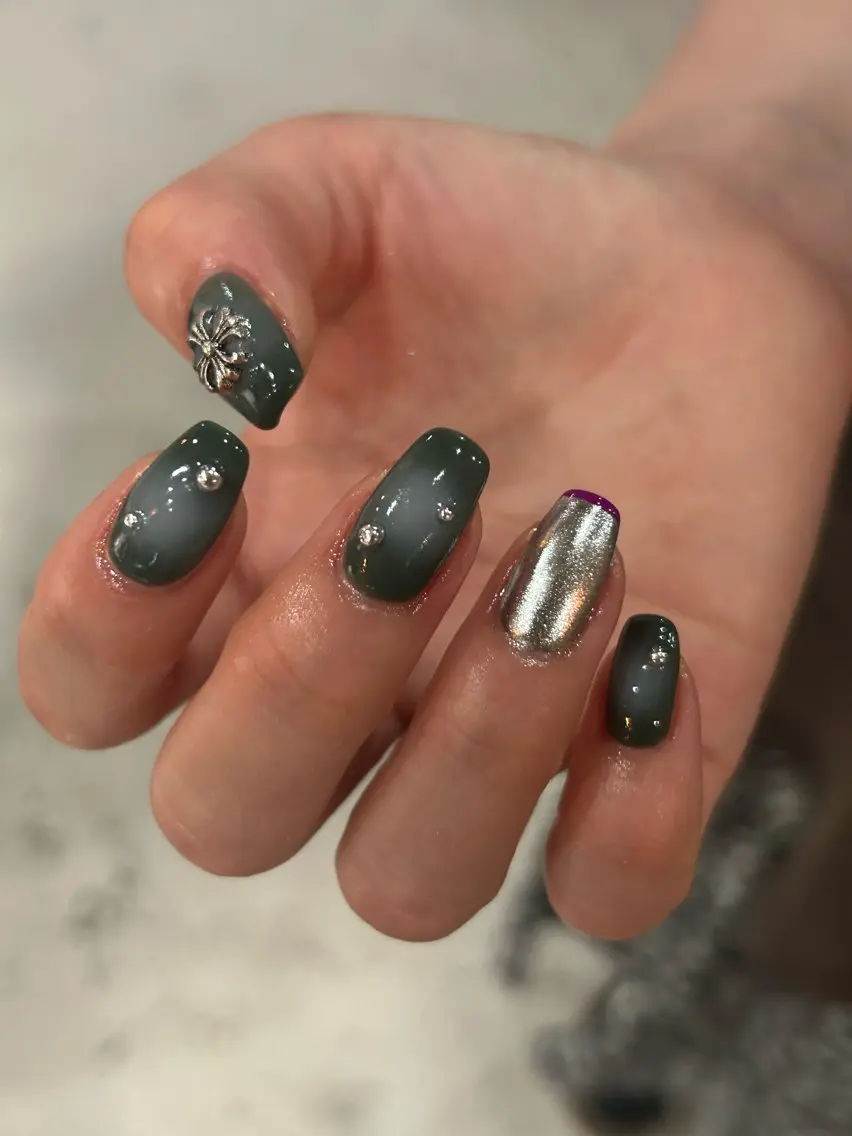 ネイル アートネイル シンプルネイル née RINAのネイルデザイン
