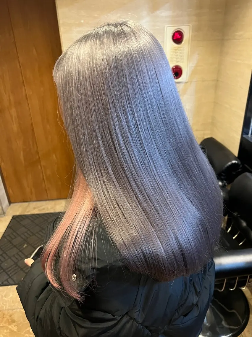 セミロング カラー ブリーチ インナーカラー カット ヘアカラー 杉浦 一樹のヘアスタイル