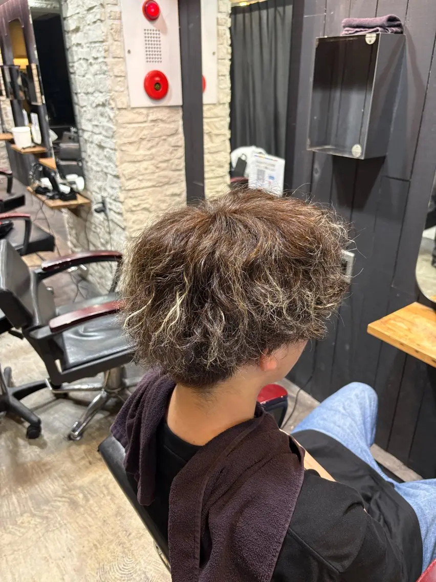 カラー メンズ ヘアカラー 今枝 優斗のヘアスタイル