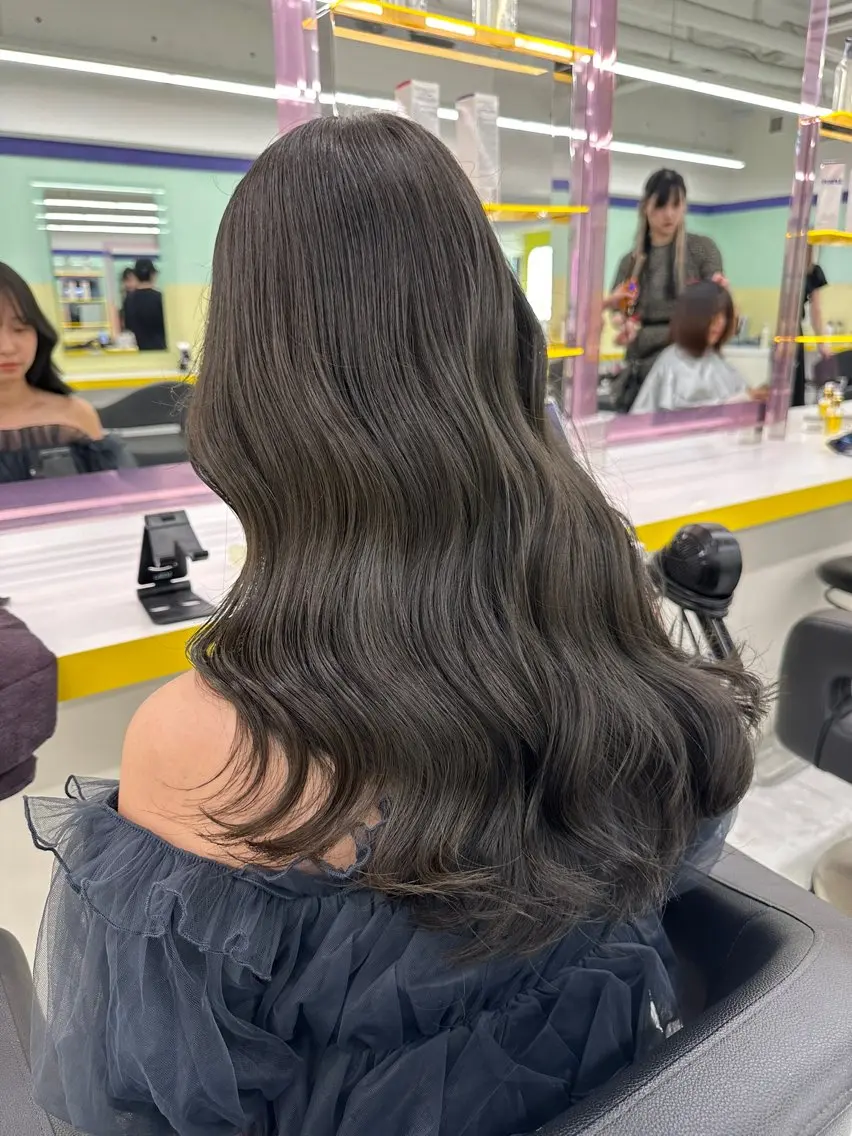 カラー カット ヘアカラー トリートメント ヘアセット ブリーチ縮毛矯正加藤 韓国ヘア🫧のヘアスタイル