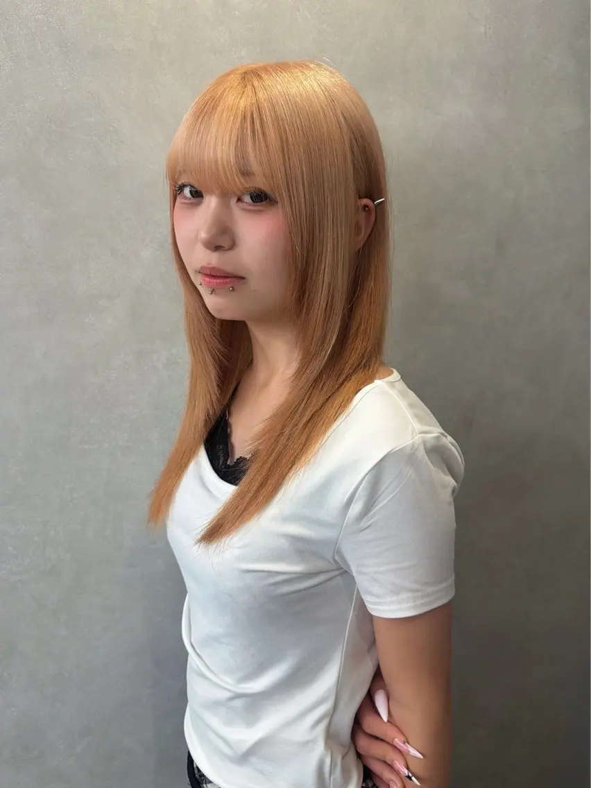 カラー ブリーチ オレンジ ヘアカラー aiko 池袋のヘアスタイル