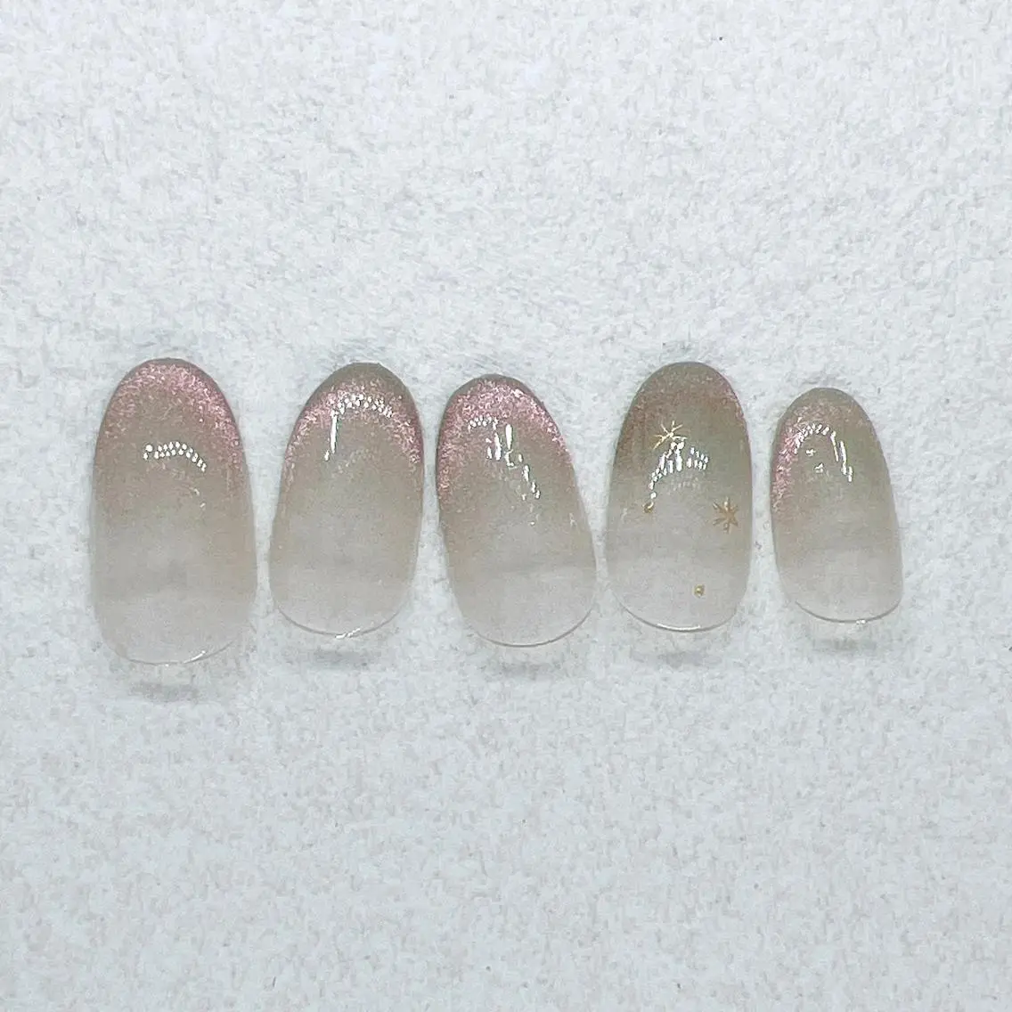 ネイル グラデーション キラキラネイル 韓国ネイル マグネットネイル Nail Mikakoのネイルデザイン