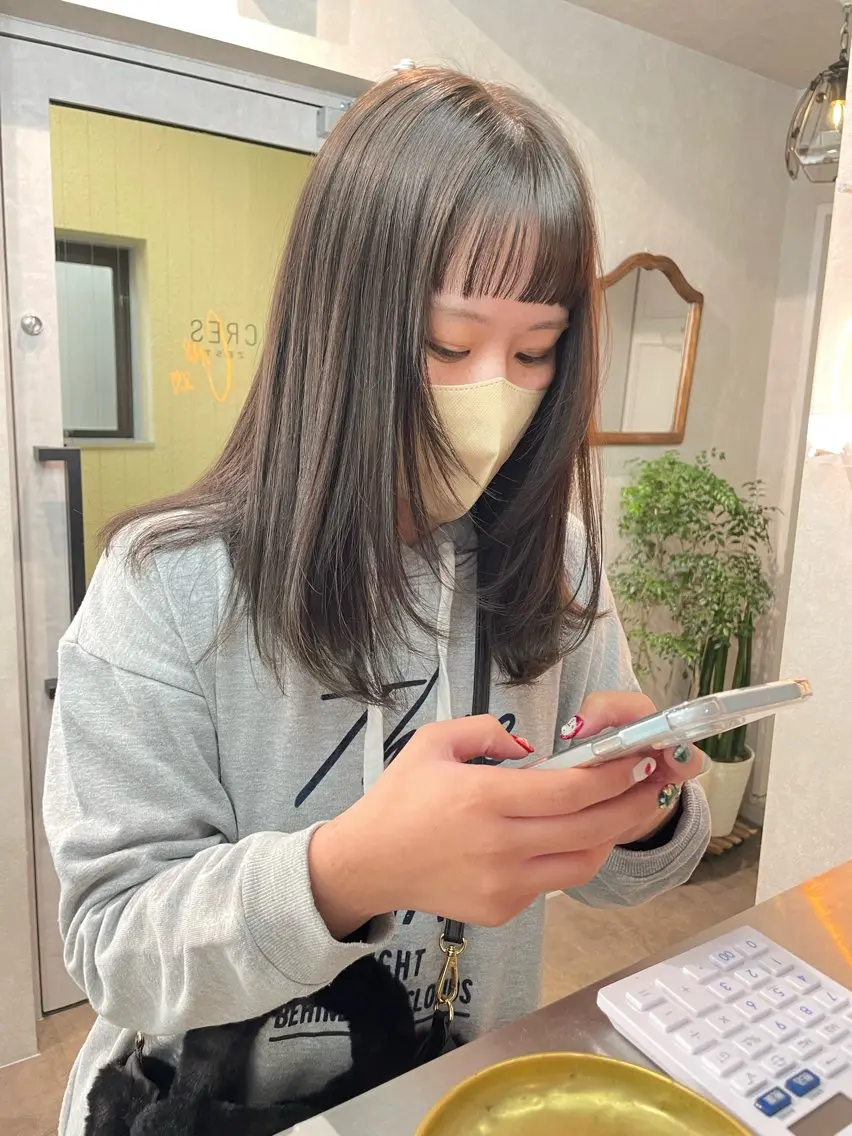 セミロング カラー ヘアカラー トリートメント ナチュラル透明感🌱 小山美樹子のヘアスタイル