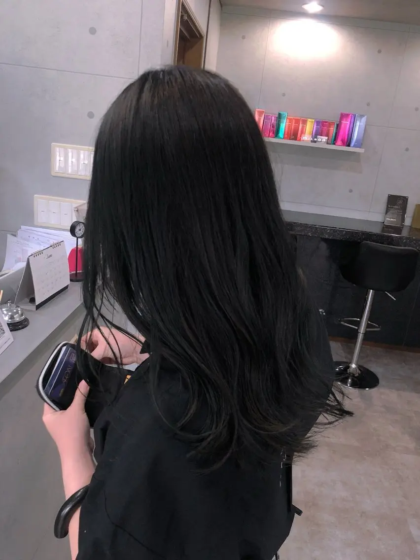 セミロング ショートボブ ボブ ハイライト 髪質改善 レイヤーカット REVE 美容室のヘアスタイル