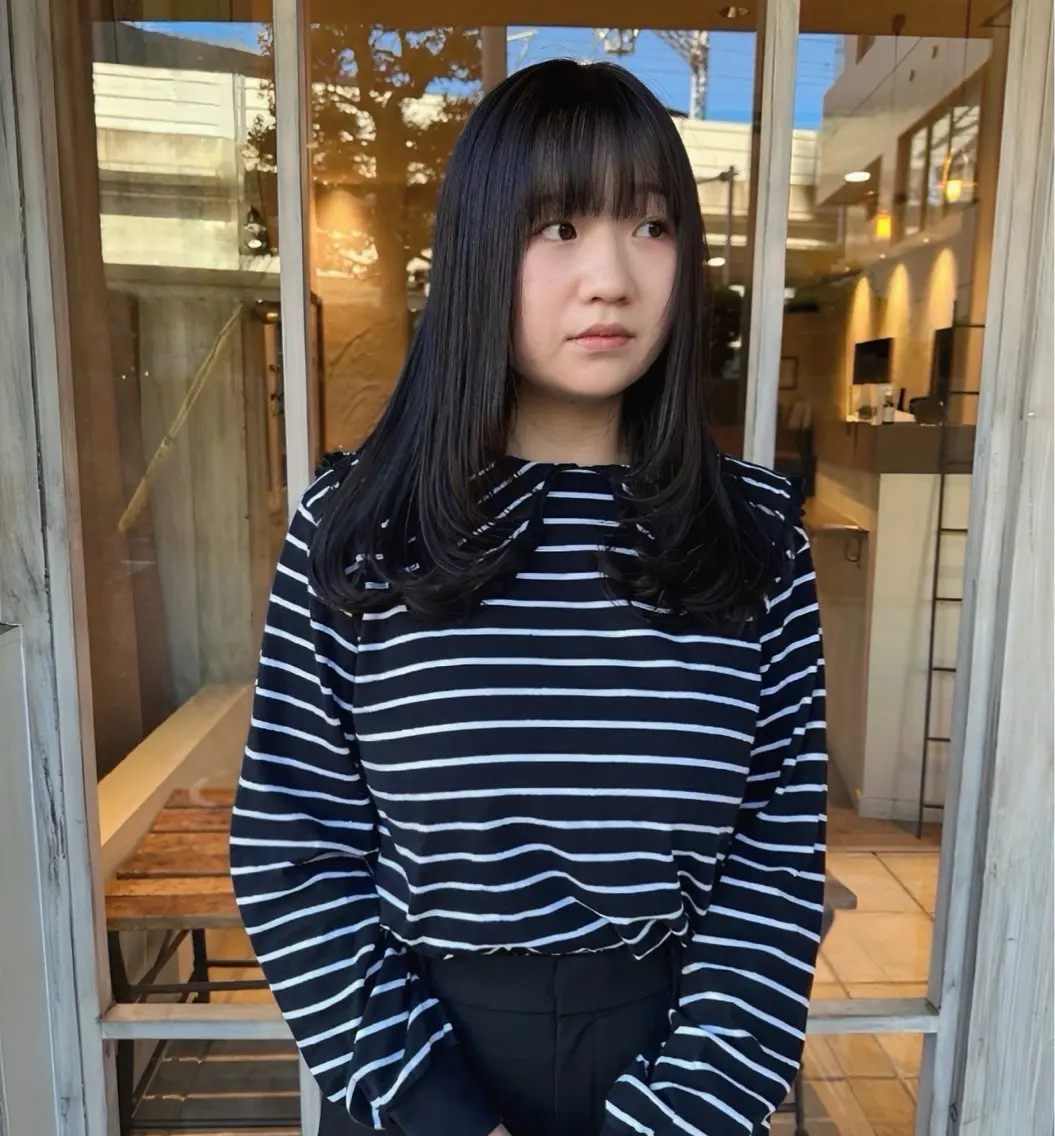 セミロング カラー レイヤーカット ヘアカラー トリートメント Manaka🟤 今泉　Musiiikのヘアスタイル