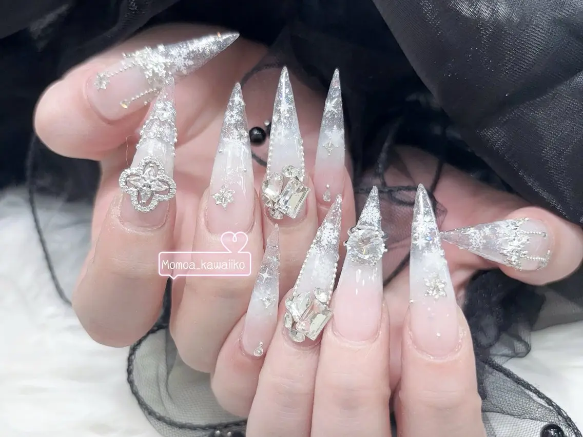 ネイル 成人式 ロングネイル マグネットネイル 大理石ネイル(マーブル) リボン ハンドネイル MoMoA Nail ネイル長さ出し専門店のネイルデザイン