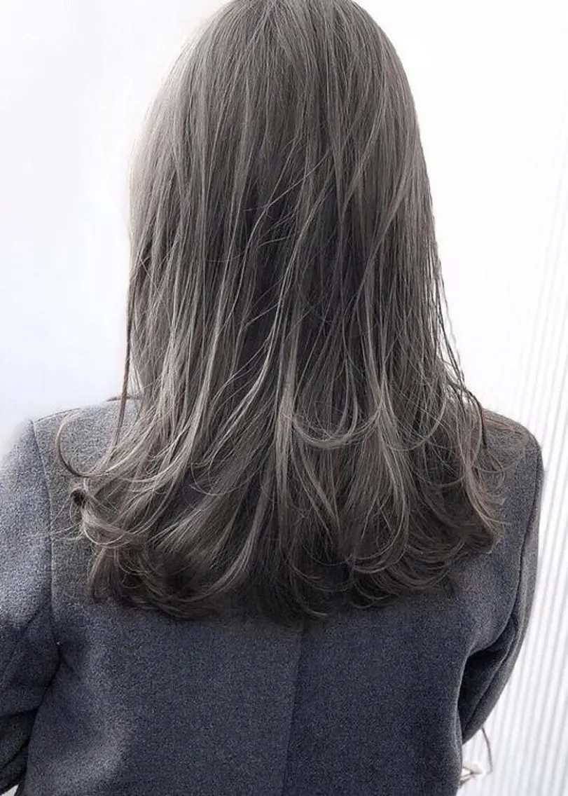 ロング カラー 透明感カラー ダブルカラー ハイライトカラー イルミナカラー インナーカラー カット ヘアカラー トリートメント misa🫧ナチュラ ル縮毛矯正/髪質改善のヘアスタイル