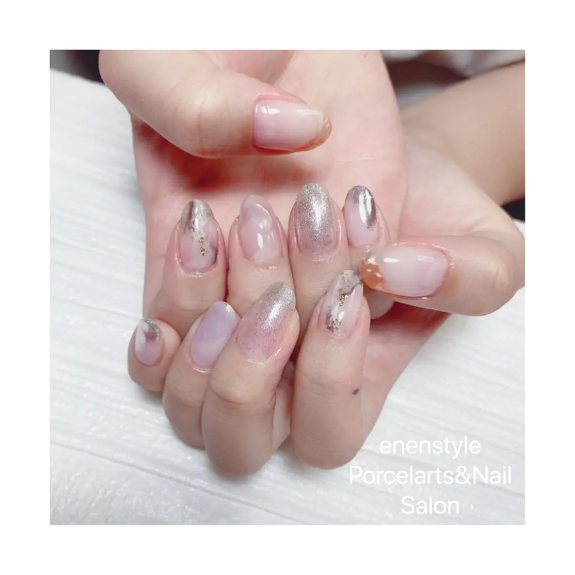 ミディアム ネイル ハンドネイル 🐾enen style 🐾のネイルデザイン