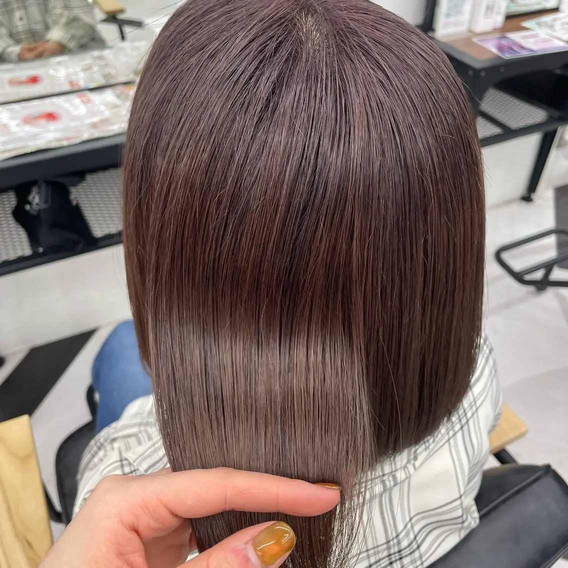セミロング カラー パーマ ヘアアレンジ メンズ キッズ ネイル マツエク・マツパ アイブロウ mona/ ストレートスタイル✨のヘアスタイル