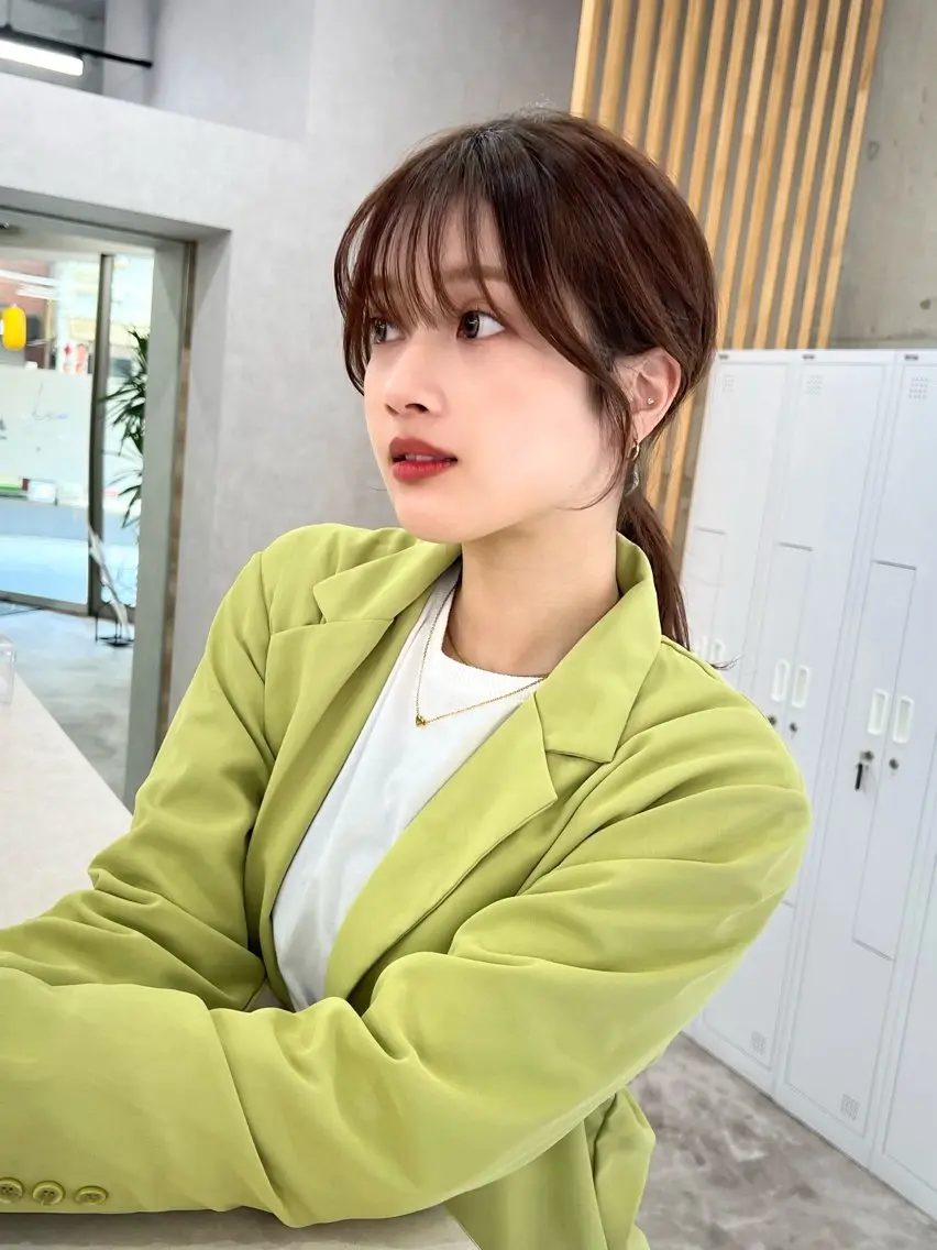 ミディアム カット ヘアカラー トリートメント 🫧ふじたまゆ🫧 レイヤーカット✂︎のヘアスタイル